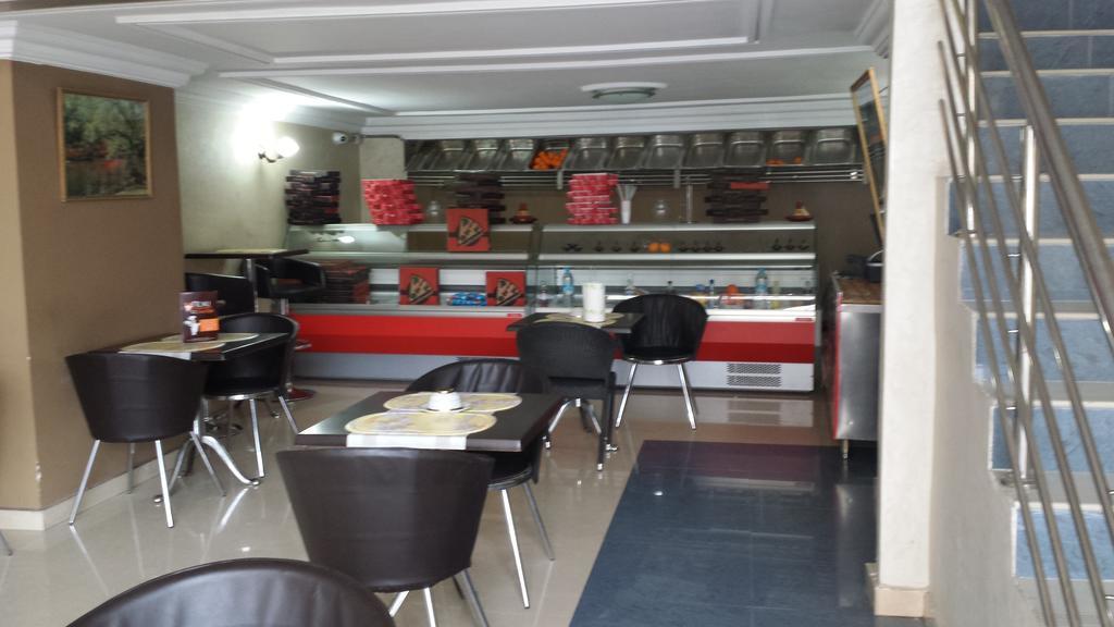 Hotel Aswan Oujda Luaran gambar