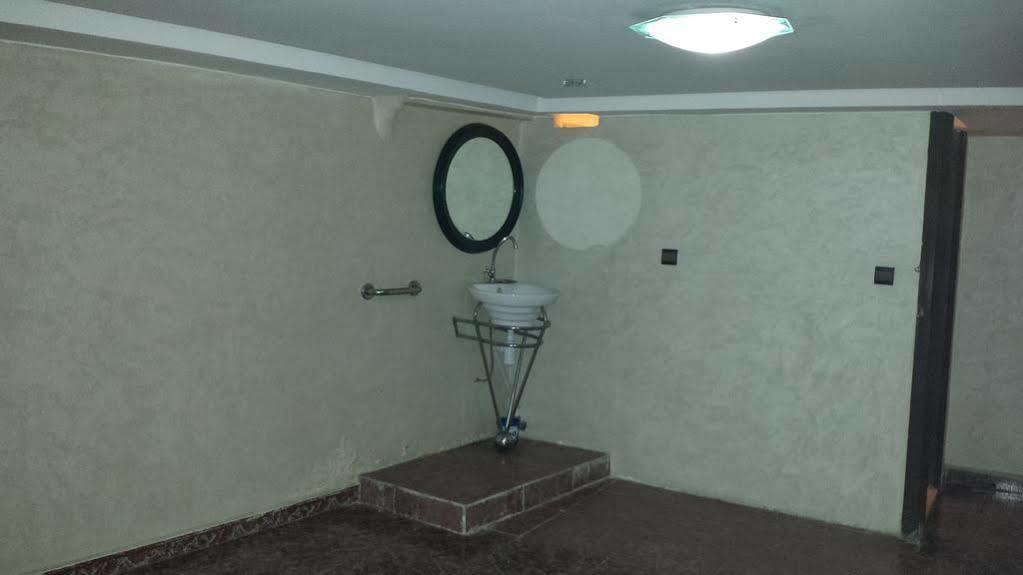 Hotel Aswan Oujda Luaran gambar